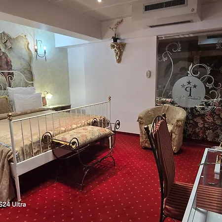 Legends Chambers By Grand Pier Boutique Trade Location, 4 Star With Unique Historical Themes Decors With Free Breakfast Only For King And Minim 4 Nights Villa