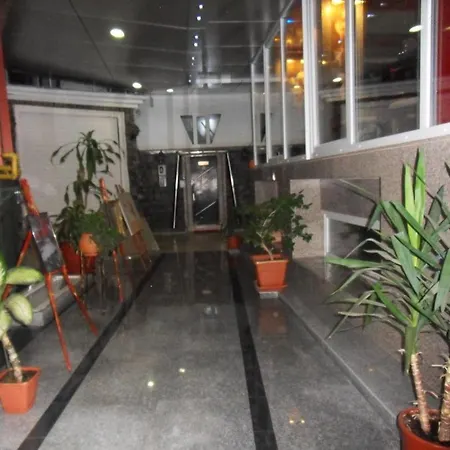 Legends Chambers By Grand Pier Boutique Trade Location, 4 Star With Unique Historical Themes Decors With Free Breakfast Only For King And Minim 4 Nights Villa