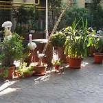 Legends Chambers By Grand Pier Boutique Homestay *
