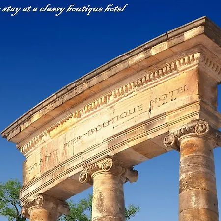 Legends Chambers By Grand Pier Boutique בית אירוח בוקרשט
