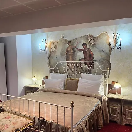 Legends Chambers By Grand Pier Boutique Δωμάτια σε οικογενειακή κατοικία *