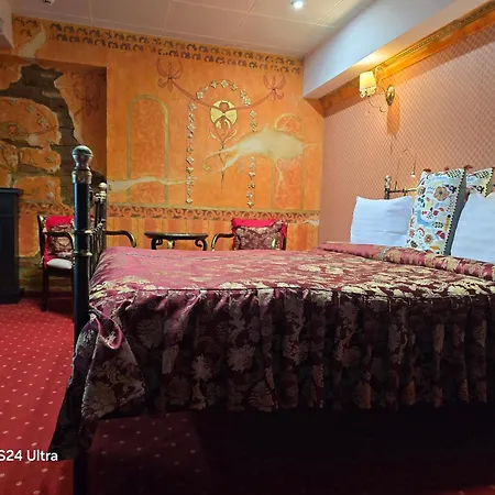 Legends Chambers By Grand Pier Boutique Trade Location, 4 Star With Unique Historical Themes Decors With Free Breakfast Only For King And Minim 4 Nights Villa *