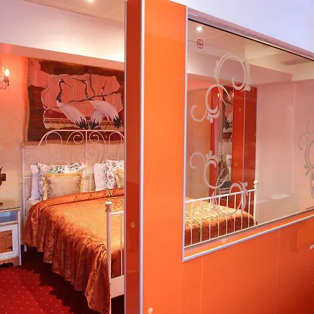 בית אירוח Legends Chambers By Grand Pier Boutique *