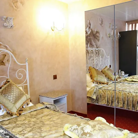בית אירוח Legends Chambers By Grand Pier Boutique *