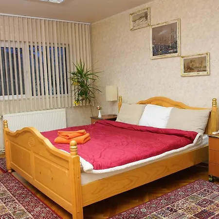 Villa Legends Chambers By Grand Pier Boutique Trade Location, 4 Star With Unique Historical Themes Decors With Free Breakfast Only For King And Minim 4 Nights Bukarest