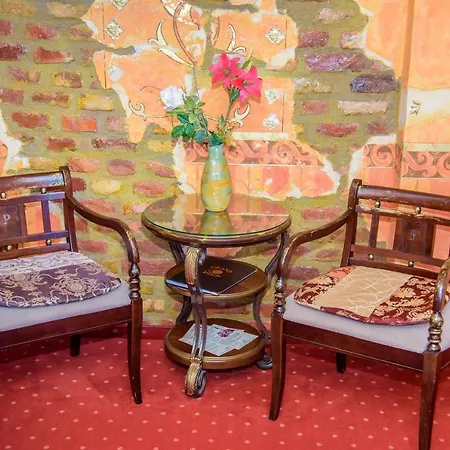 בית אירוח Legends Chambers By Grand Pier Boutique בוקרשט