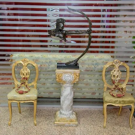 Legends Chambers By Grand Pier Boutique * בוקרשט
