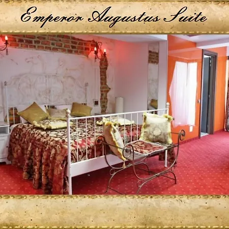 Legends Chambers By Grand Pier Boutique *