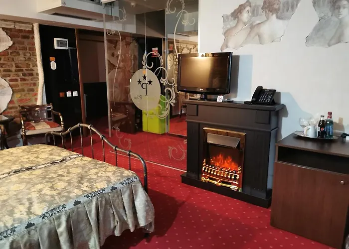 Legends Chambers By Grand Pier Boutique Trade Location, 4 Star With Unique Historical Themes Decors With Free Breakfast Only For King And Minim 4 Nights *