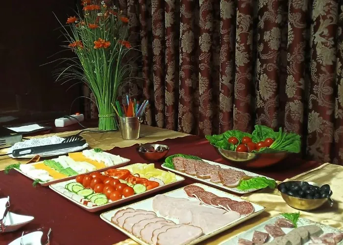 Villa Legends Chambers By Grand Pier Boutique Trade Location, 4 Star With Unique Historical Themes Decors With Free Breakfast Only For King And Minim 4 Nights *