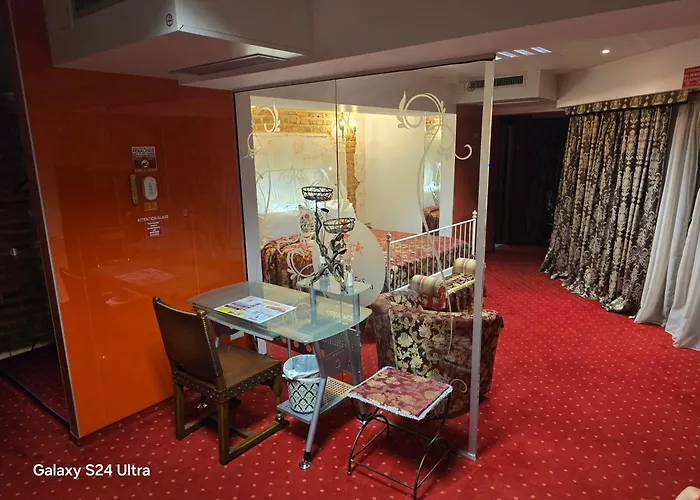 Legends Chambers By Grand Pier Boutique בית אירוח בוקרשט