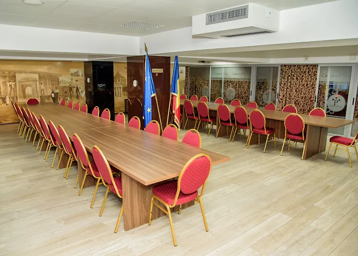 Legends Chambers By Grand Pier Boutique בית אירוח