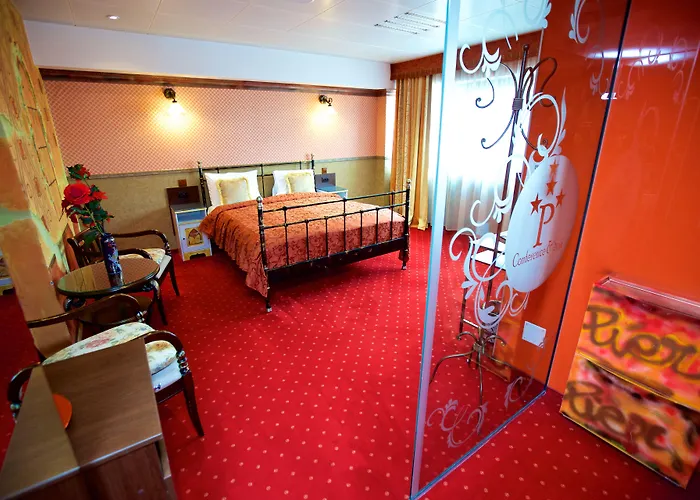 Legends Chambers By Grand Pier Boutique Trade Location, 4 Star With Unique Historical Themes Decors With Free Breakfast Only For King And Minim 4 Nights Villa Bucareste