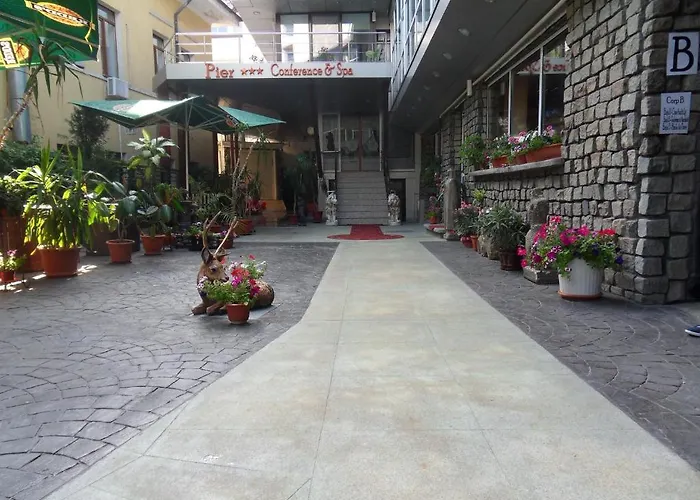 Legends Chambers By Grand Pier Boutique Trade Location, 4 Star With Unique Historical Themes Decors With Free Breakfast Only For King And Minim 4 Nights *