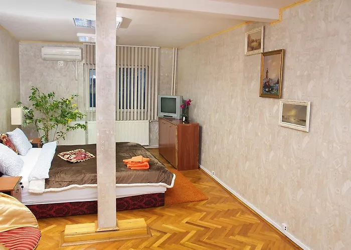 Legends Chambers By Grand Pier Boutique Trade Location, 4 Star With Unique Historical Themes Decors With Free Breakfast Only For King And Minim 4 Nights