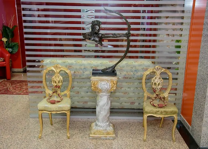 Legends Chambers By Grand Pier Boutique * Βουκουρέστι