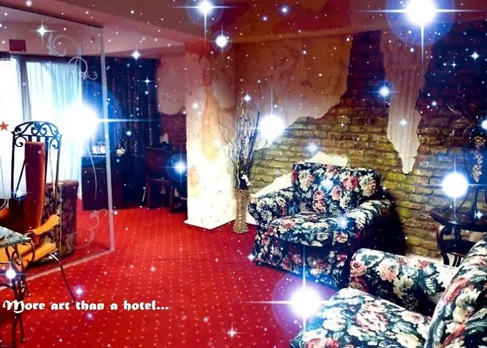 Legends Chambers By Grand Pier Boutique Trade Location, 4 Star With Unique Historical Themes Decors With Free Breakfast Only For King And Minim 4 Nights Villa *