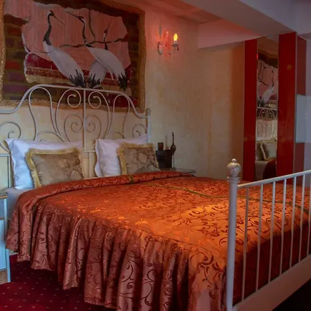 Grand Pier Boutique Luxury King And Queen Deluxe Rooms, With Free Welcome Breakfast For Up To 4 Nights * Bucharest
