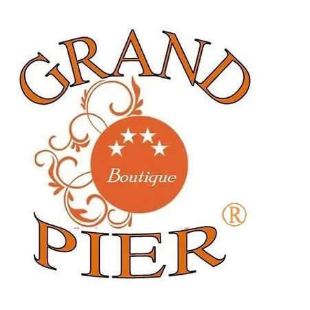 Grand Pier Boutique Luxury King And Queen Deluxe Rooms, With Free Welcome Breakfast For Up To 4 Nights Villa