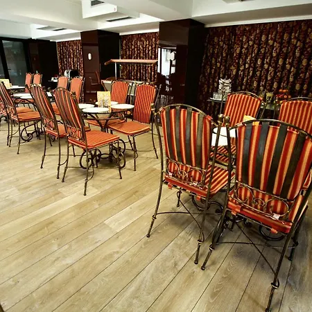 Grand Pier Boutique Luxury King And Queen Deluxe Rooms, With Free Welcome Breakfast For Up To 4 Nights *