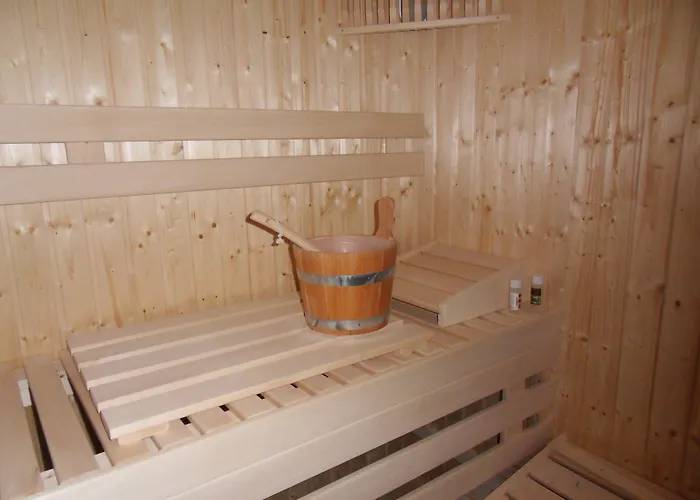 Legends Chambers By Grand Pier Boutique Trade Location, 4 Star With Unique Historical Themes Decors With Free Breakfast Only For King And Minim 4 Nights Вілла