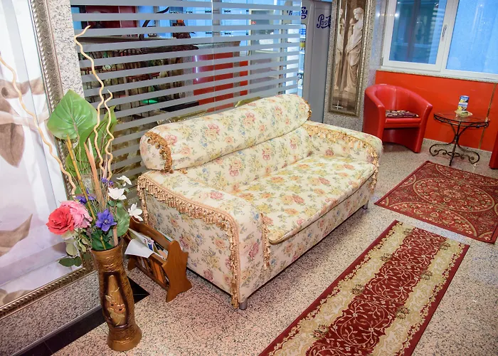 Вілла Legends Chambers By Grand Pier Boutique Trade Location, 4 Star With Unique Historical Themes Decors With Free Breakfast Only For King And Minim 4 Nights