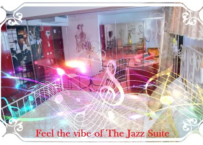 Вілла Legends Chambers By Grand Pier Boutique Trade Location, 4 Star With Unique Historical Themes Decors With Free Breakfast Only For King And Minim 4 Nights Бухарест