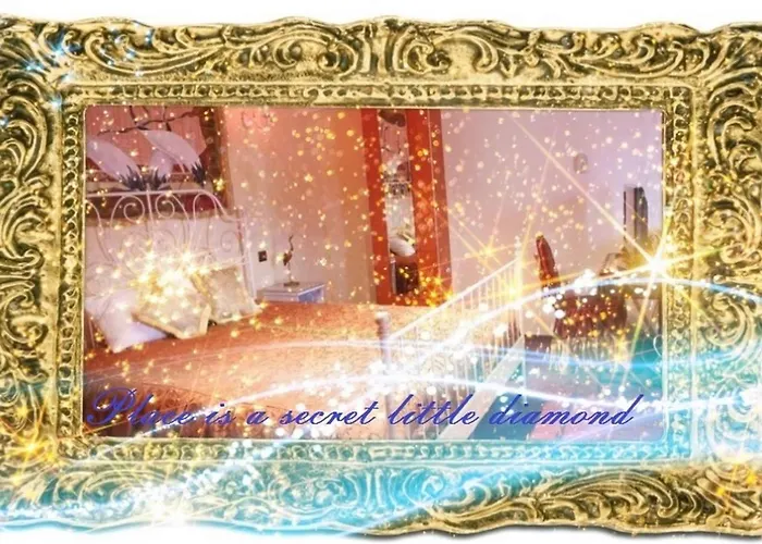 Вілла Legends Chambers By Grand Pier Boutique Trade Location, 4 Star With Unique Historical Themes Decors With Free Breakfast Only For King And Minim 4 Nights Бухарест